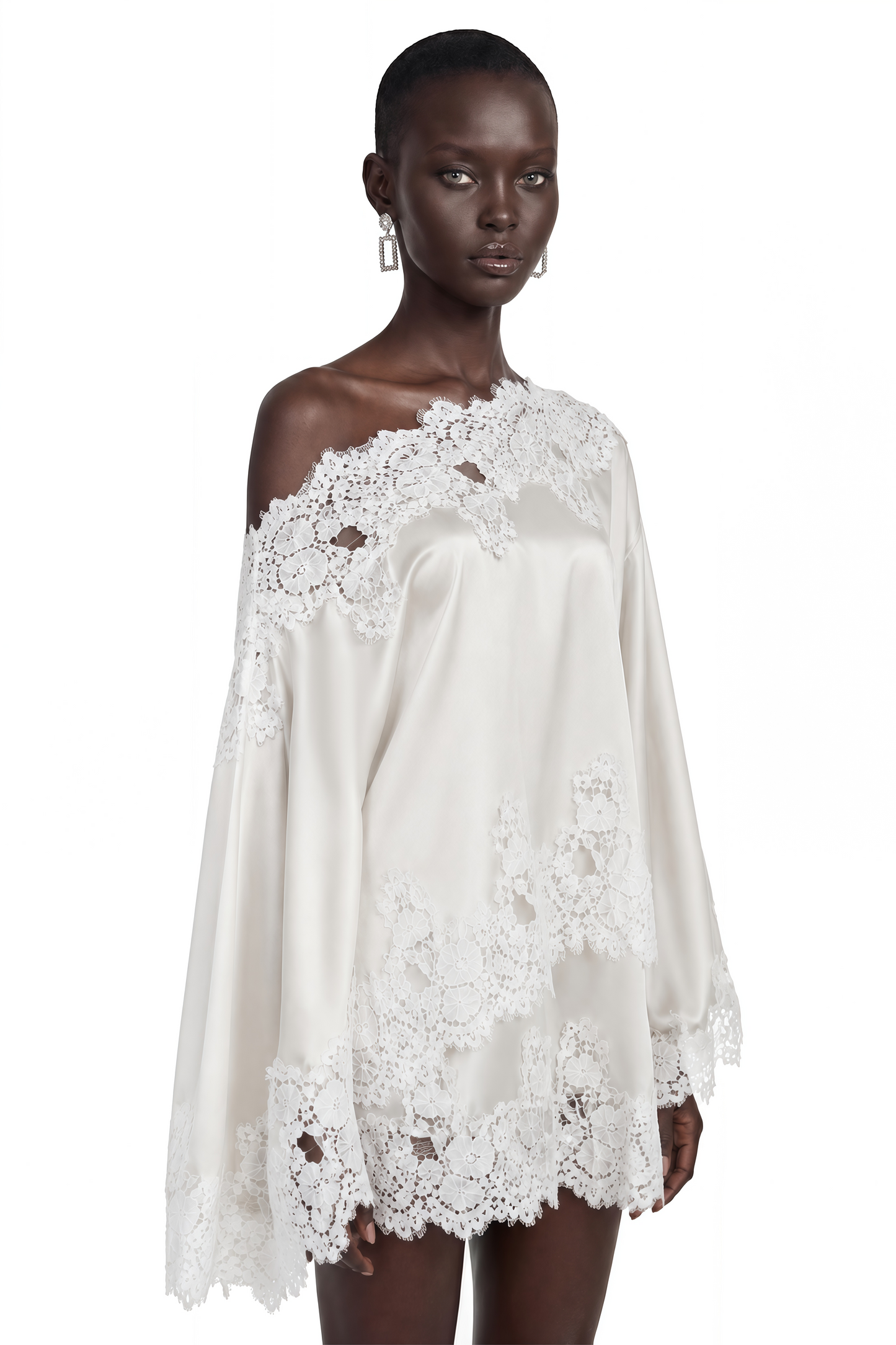 Arielle | Conjunto Satinado Blanco con Encaje