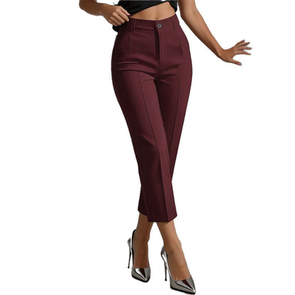 Pantalón sastre culotte talle alto burdeos, pierna recta y largo hasta la rodilla.